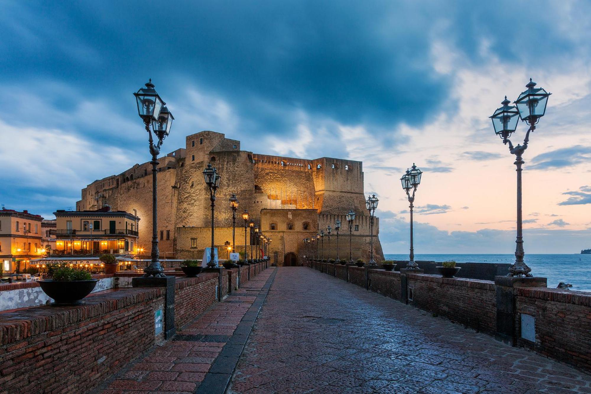 Toledostop Neapel Exteriör bild The Castle of Ortona